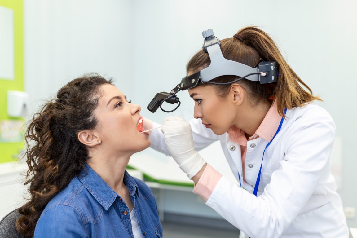 Early-Stage Oral Squamous Cell Carcinoma in Adolescents and Young Adults Compared with Older Patients Exhibits Distinct Clinicopathological Features